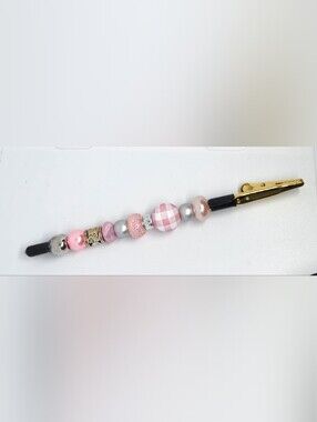 Pink Anything Holder Decorative Alligator Clip